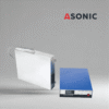 ASONIC IND-PLATE piastra industriale ad immersione ad ultrasuoni, che garantisce una pulizia potente e uniforme in vasche ad ultrasuoni di grandi dimensioni.